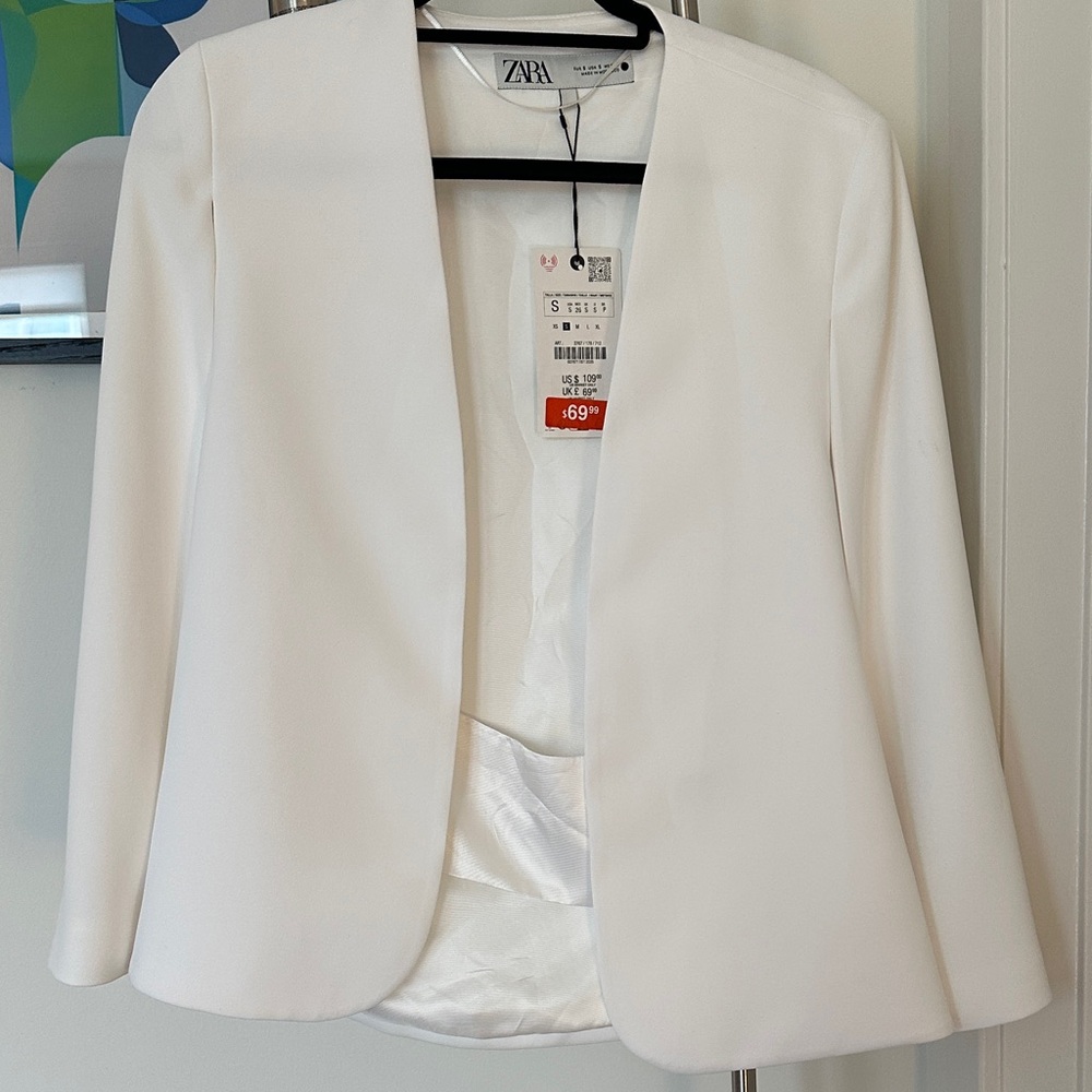 Zara Women's Elegant White Cape Blazer